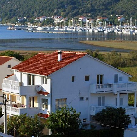 Apartmani Franciska Rab Town Buitenkant foto