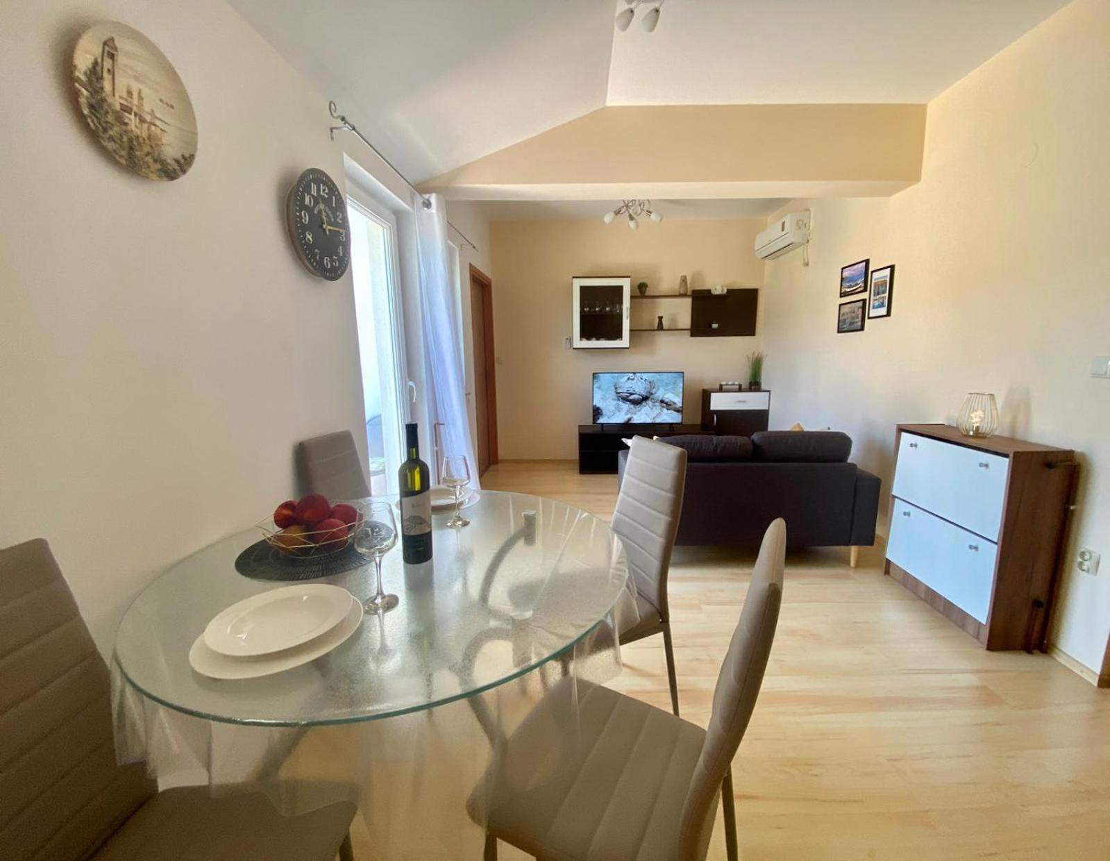 Apartmani Franciska Rab Town Buitenkant foto