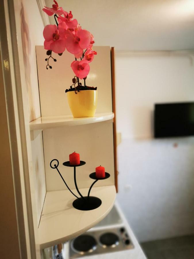 Apartmani Franciska Rab Town Buitenkant foto